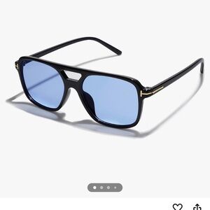Retro blue lens sunglasses with black rim